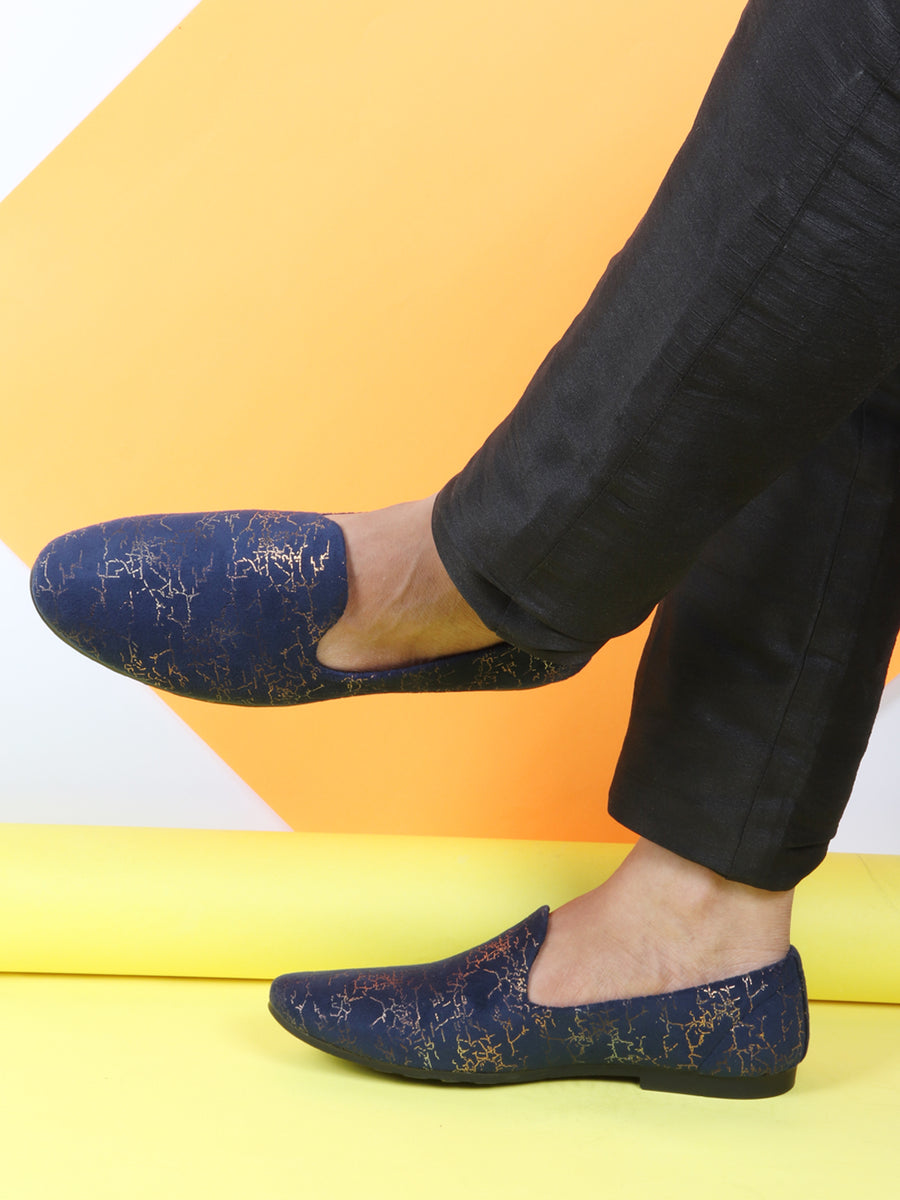 Shop Men's Navy Blue Valvet Ethnic Loafer Shoes Online