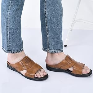 Men Tan Daily Indoor Outdoor Comfort Stitched Design Open Toe Slip On Slipper