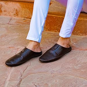 Men Blue Ethnic Slip-On Juttis