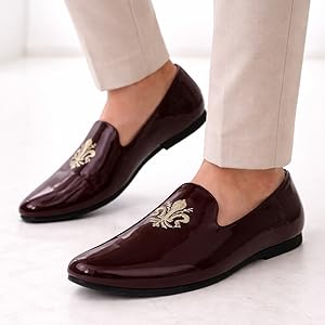 Men Black Patent Glossy Ethnic Embroidered Design Slip On Shiny Juttis & Mojaris For Party|Wedding|Festival