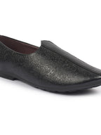 Shop Basics Men Black Textured Floral Prints Slip On Ethnic Juttis and Mojaris Online.
