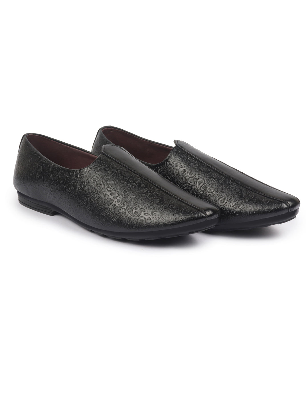Shop Basics Men Black Textured Floral Prints Slip On Ethnic Juttis and Mojaris Online.