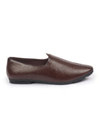 Shop Basics Men Brown Textured Floral Prints Slip On Ethnic Juttis and Mojaris Online.