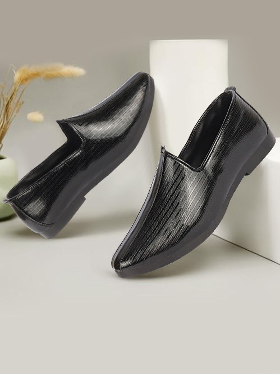 Shop Men Black Glossy Shine Textured Design Wedding Festive Ethnic Slip On Jutis and Mojaris Online.