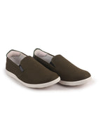 pull on casual shoes