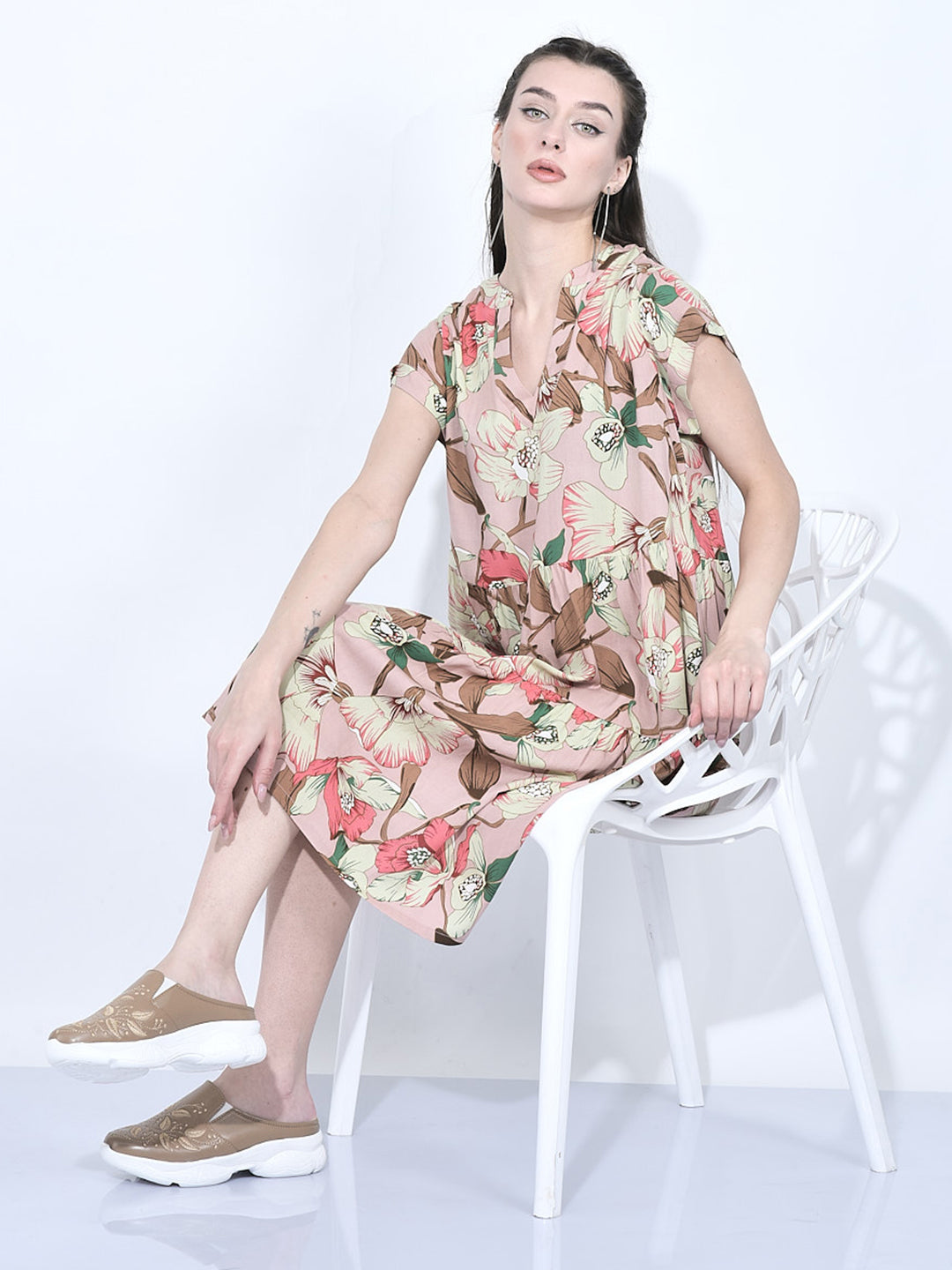 Women Cheeku Leaf Print Embroidery Design Back Open Slip On Mules Shoes