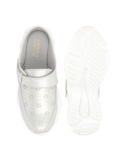 Women Silver Laser Cut Floral Design Hook and Loop Back Open Slip On Mules Shoes