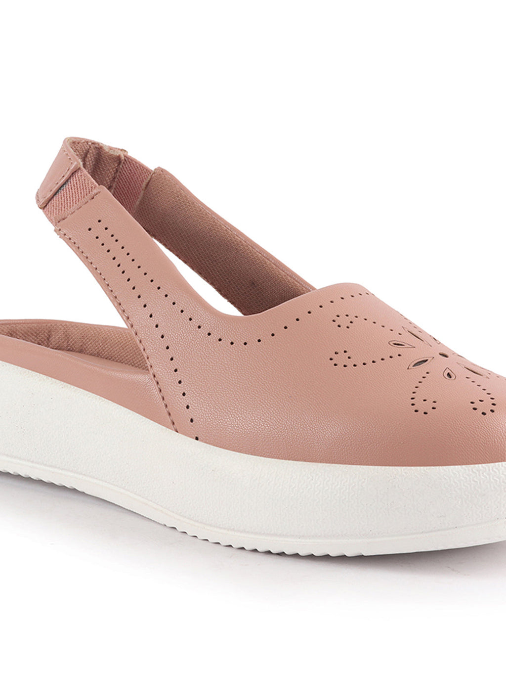 casual outdoor shoes