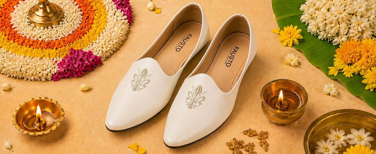 Men Black Wedding Ethnic Party Embroidery Design Slip On Juttis and Mojaris