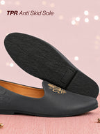men blue wedding ethnic party embroidery design slip on juttis and mojaris