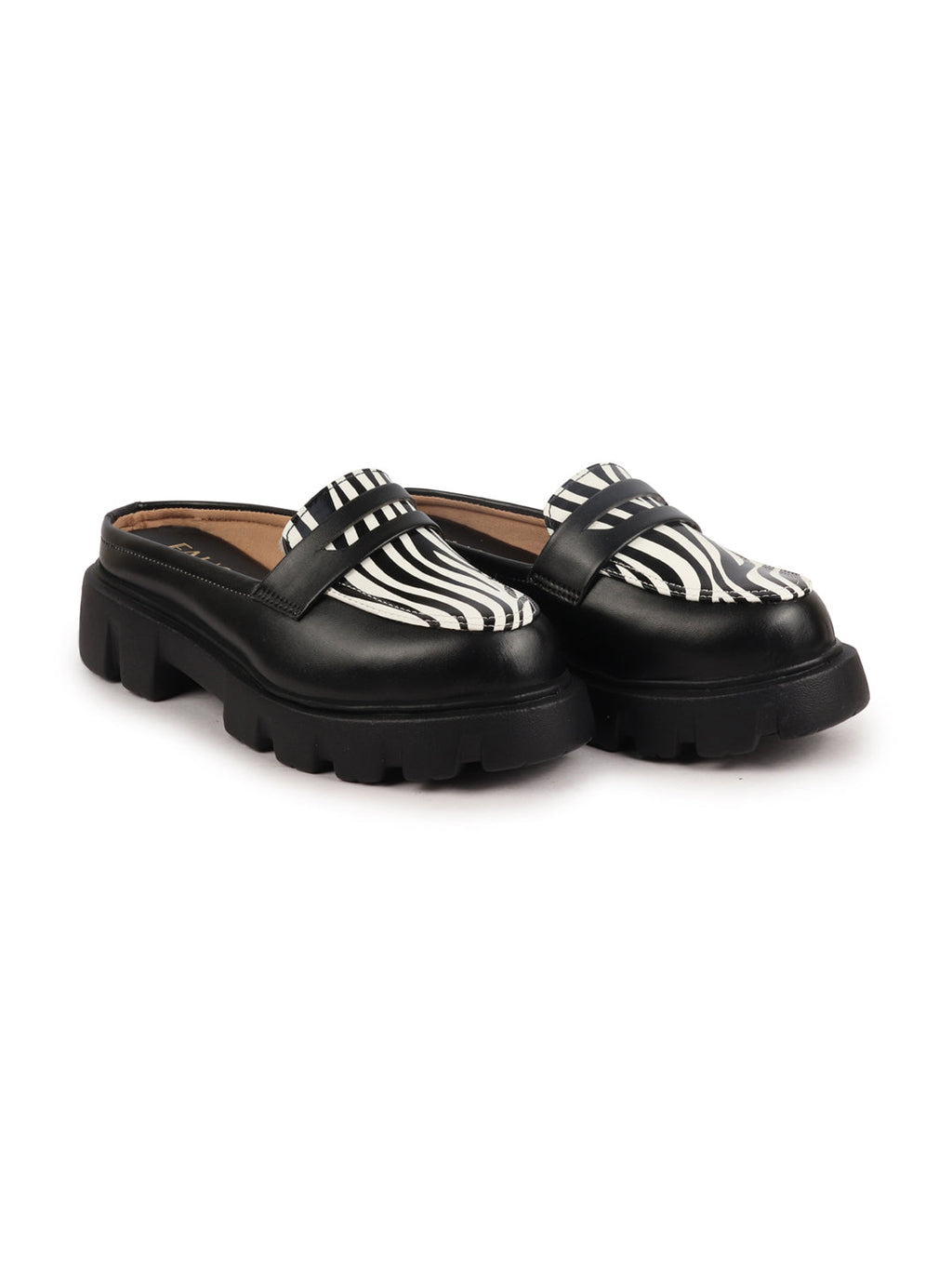 sneakers for women in black