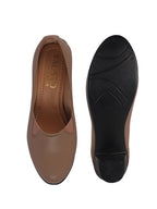 women ballerina flats