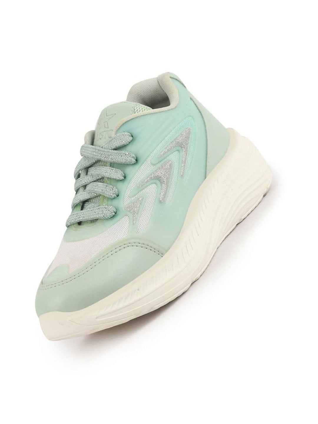 sneakers for woman