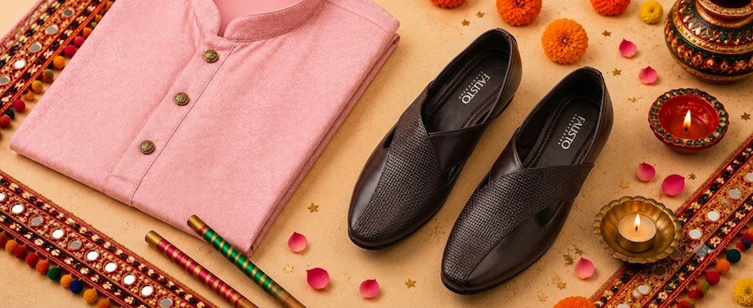 Men Black Embossed Design Ethnic Party Slip On Juttis and Mojaris