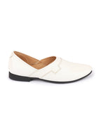 Shop Men White Wedding Party Evening Ethnic Colorblocked Slip On Juttis and Mojaris Online.