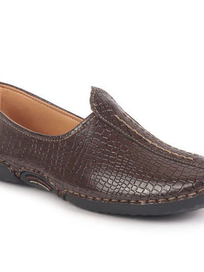 Men Brown Textured Ethnic Slip On Juttis and Mojaris for Wedding|Party Slip-On|Traditional Kurtas Shoes|Flexible Rubber Sole