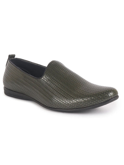 ethnic footwear for men