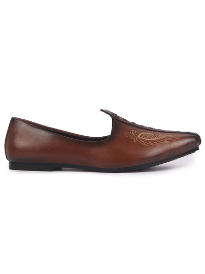 ethnic footwear for men