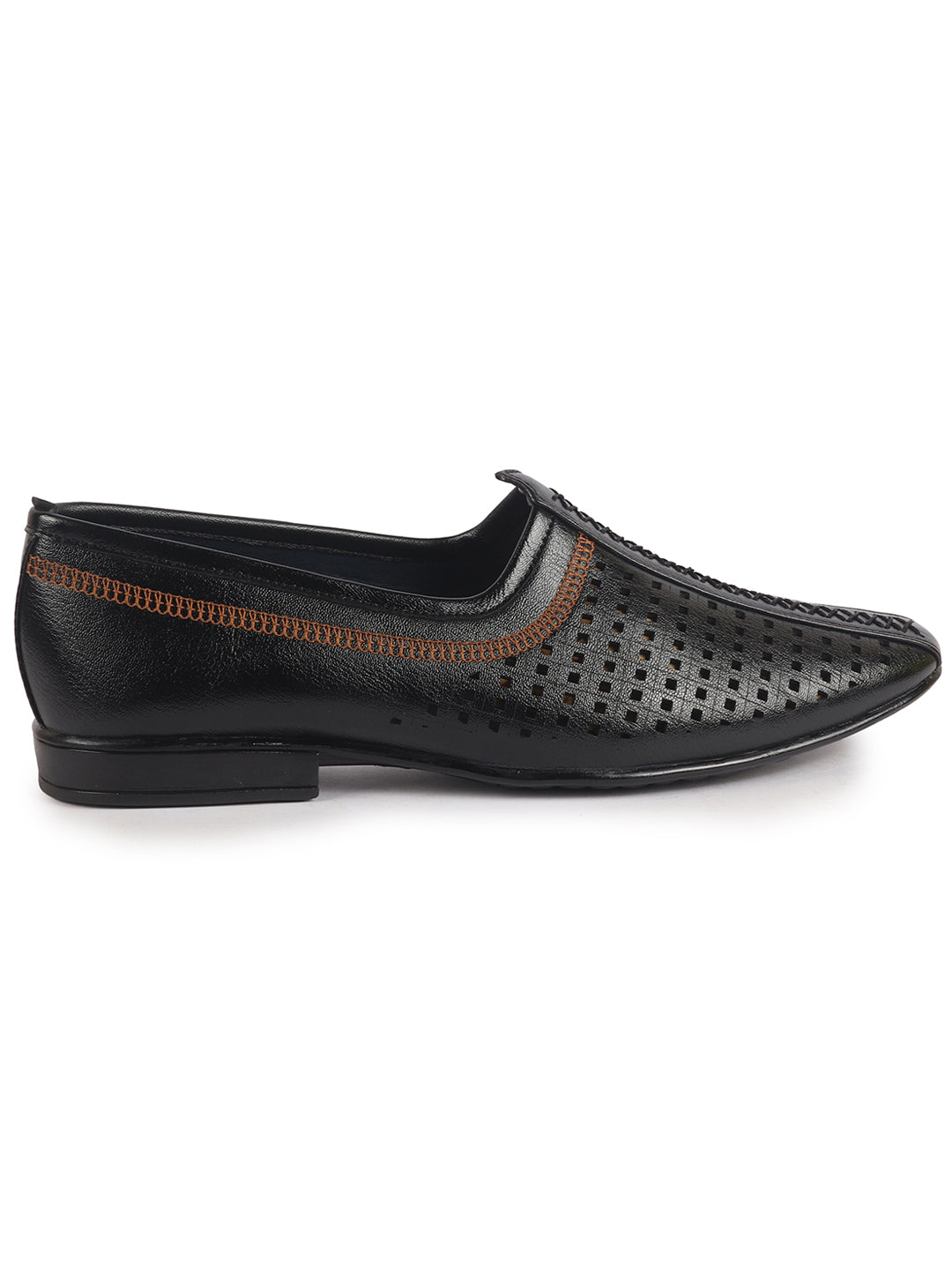 ethnic footwear for men