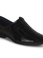 Men Black Textured Ethnic Round Toe Juttis and Mojaris for Wedding|Party Slip-On|Traditional Kurtas Shoes|Festive Shoes