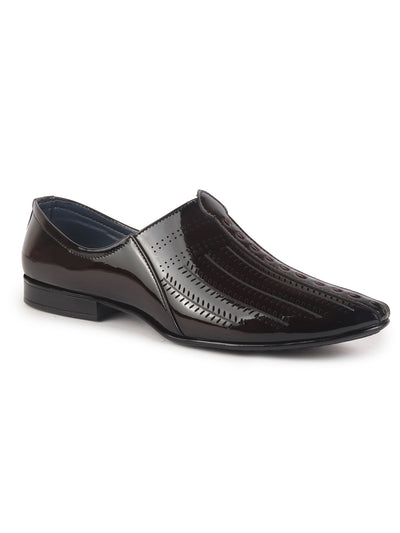 Men Brown Textured Ethnic Round Toe Juttis and Mojaris for Wedding|Party Slip-On|Traditional Kurtas Shoes|Festive Shoes