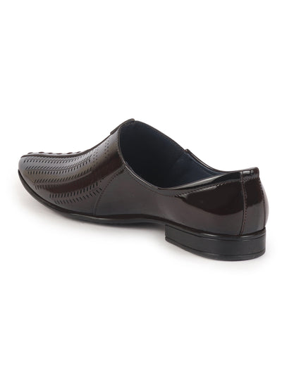 Men Brown Textured Ethnic Round Toe Juttis and Mojaris for Wedding|Party Slip-On|Traditional Kurtas Shoes|Festive Shoes