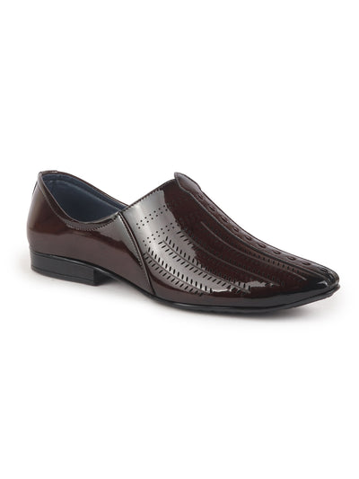 Men Tan Textured Ethnic Round Toe Juttis and Mojaris for Wedding|Party Slip-On|Traditional Kurtas Shoes|Festive Shoes