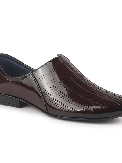 Men Tan Textured Ethnic Round Toe Juttis and Mojaris for Wedding|Party Slip-On|Traditional Kurtas Shoes|Festive Shoes