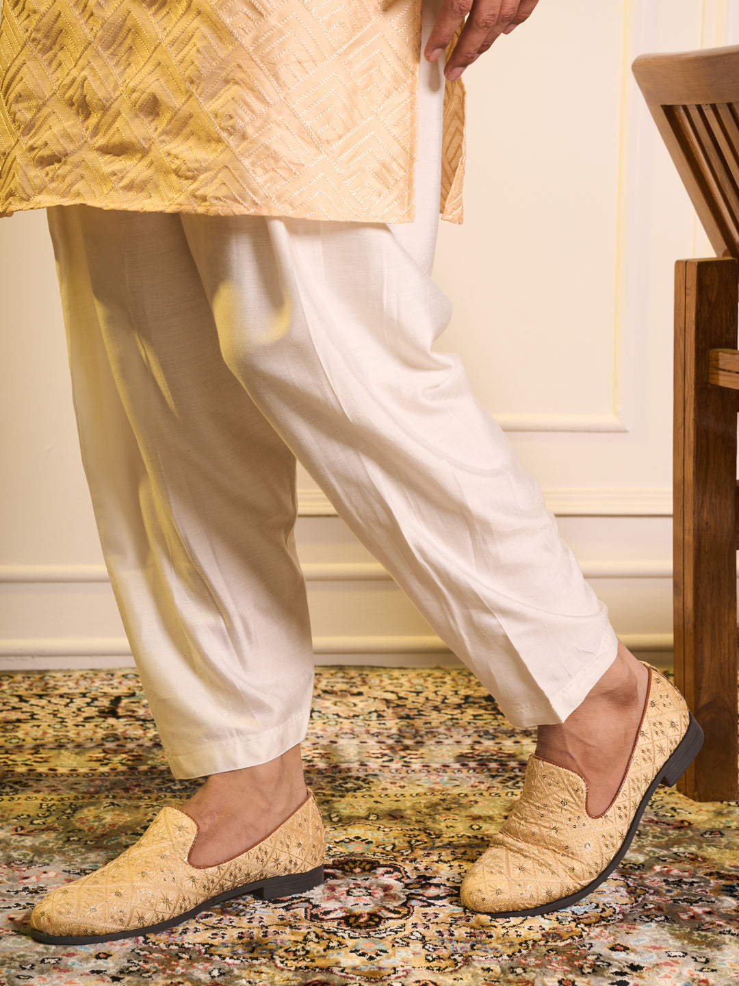 Ethnic Footwear Kurta Pajama Matching Shoes Men Cream Ethnic