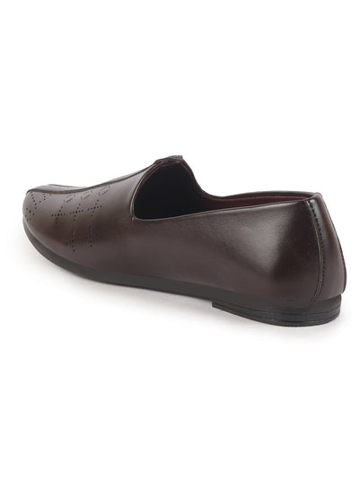 ethnic sandals for men