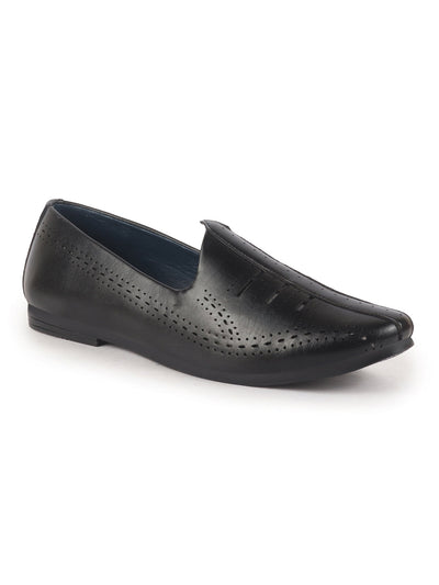 traditional shoes for men
