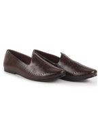 ethnic footwear for men