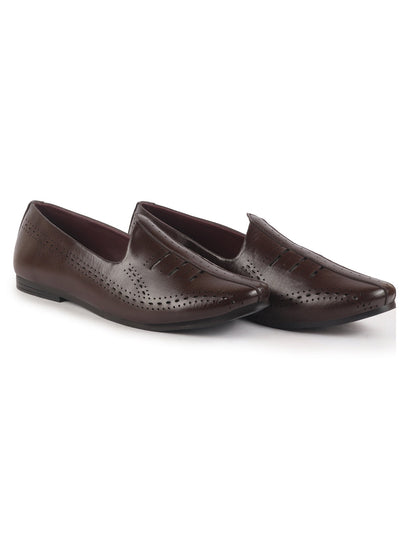 ethnic footwear for men
