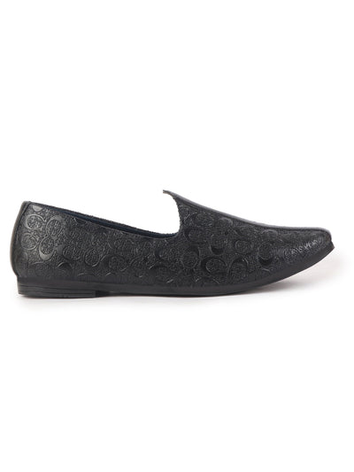 traditional shoes for men