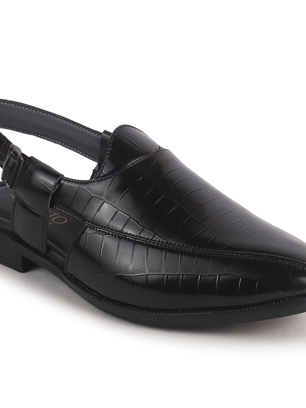 men wedding party wear sandals