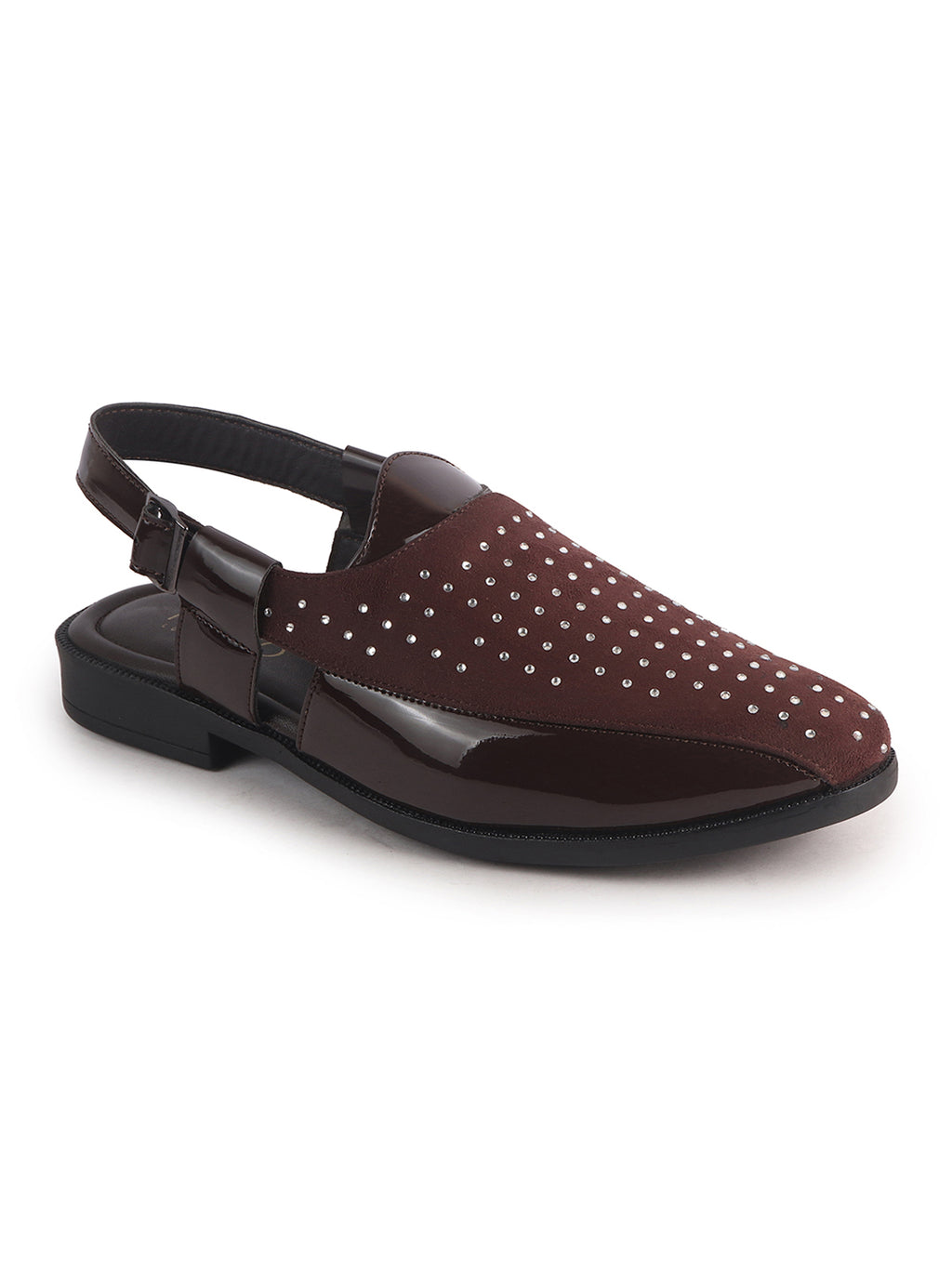 men studded Peshawari chappal
