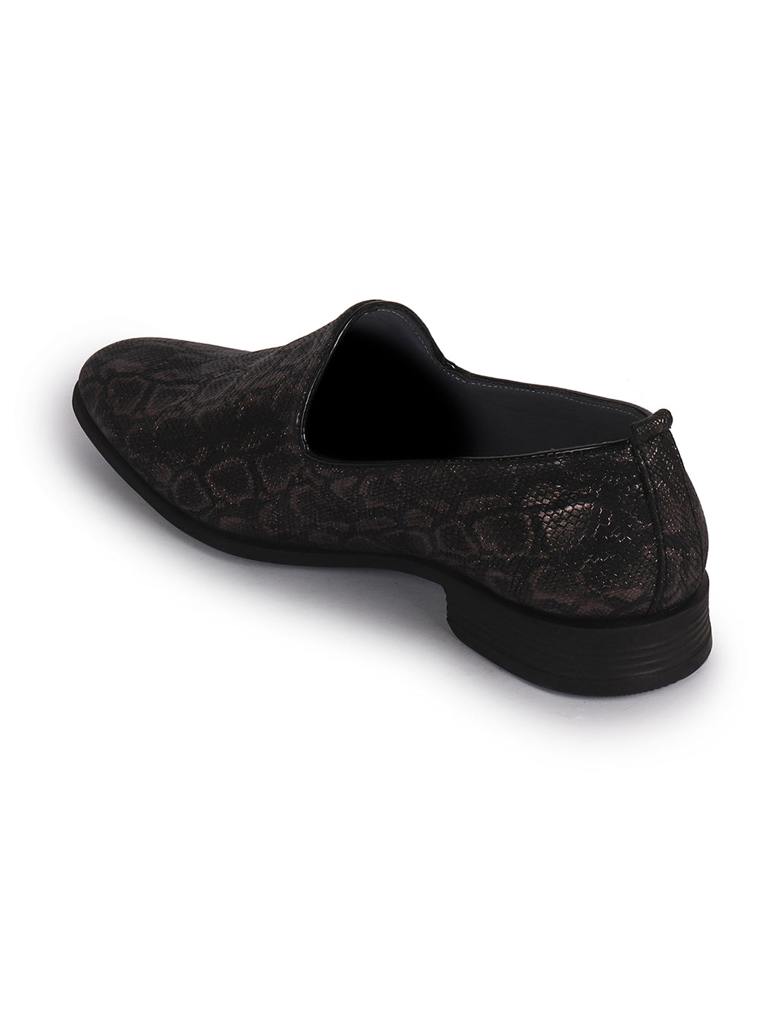 royal groom pointed toe