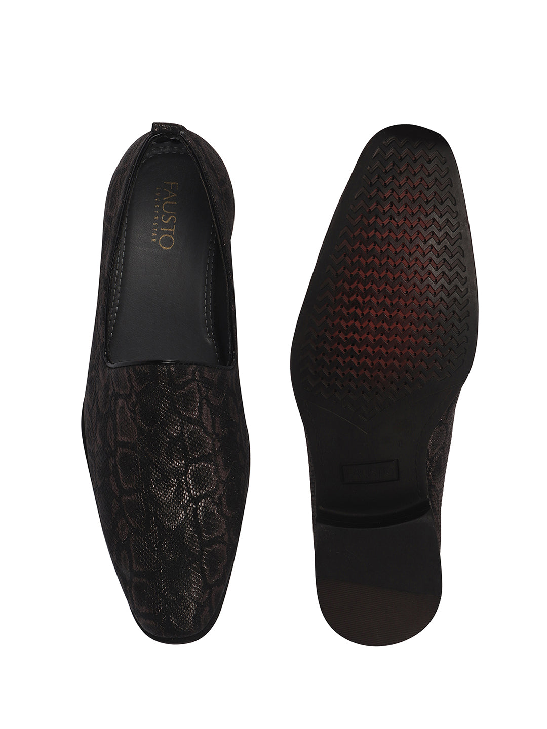 traditional hand stitched khussa