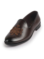 traditional footwear men