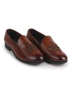 traditional footwear men