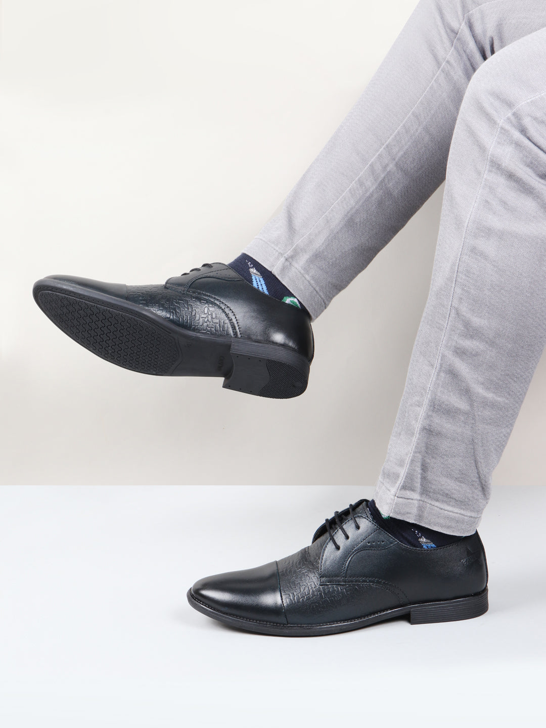 shop men black wedding party genuine leather embossed design oxford lace up shoes online.
