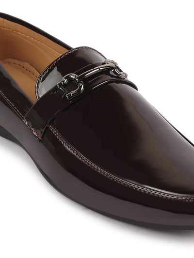 Shop Men Brown Patent Leather Horsebit Buckle Formal Loafer Shoes Online.