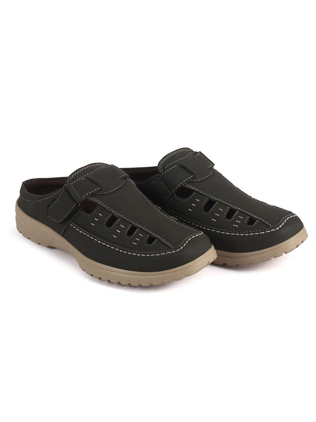 men breathable cutout leather clogs