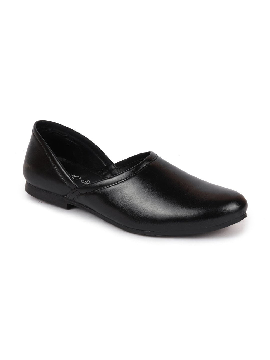 Shop Men Black Ethnic Nagra Juttis & Mojaris Online.