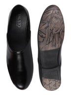 Shop Men Black Ethnic Nagra Juttis & Mojaris Online.