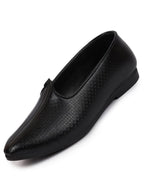 Shop Men Ethnic Black Slip On Juttis and Mojaris Online.