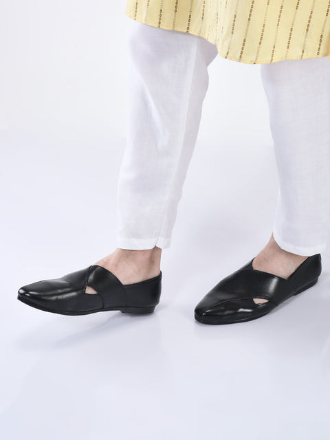 men ethnic black criss cross slip on juttis and mojaris