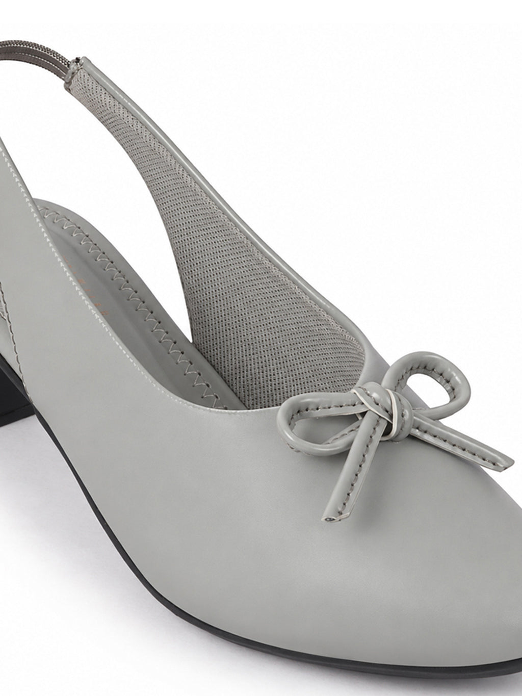 comfortable walking heels with elastic collar