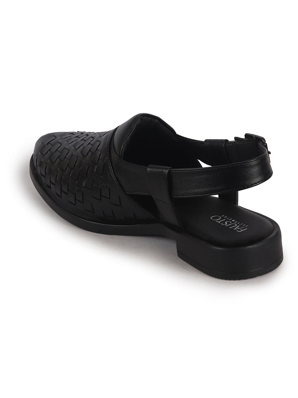 men slip on peshawari chappal