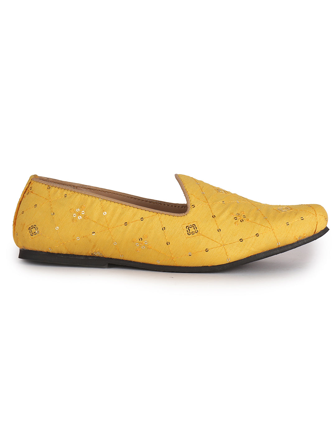 ethnic footwear for men